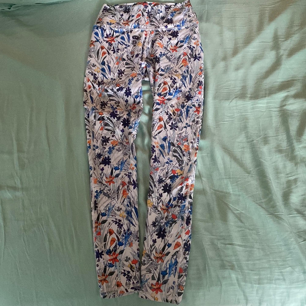 Fabletics Flower Leggings